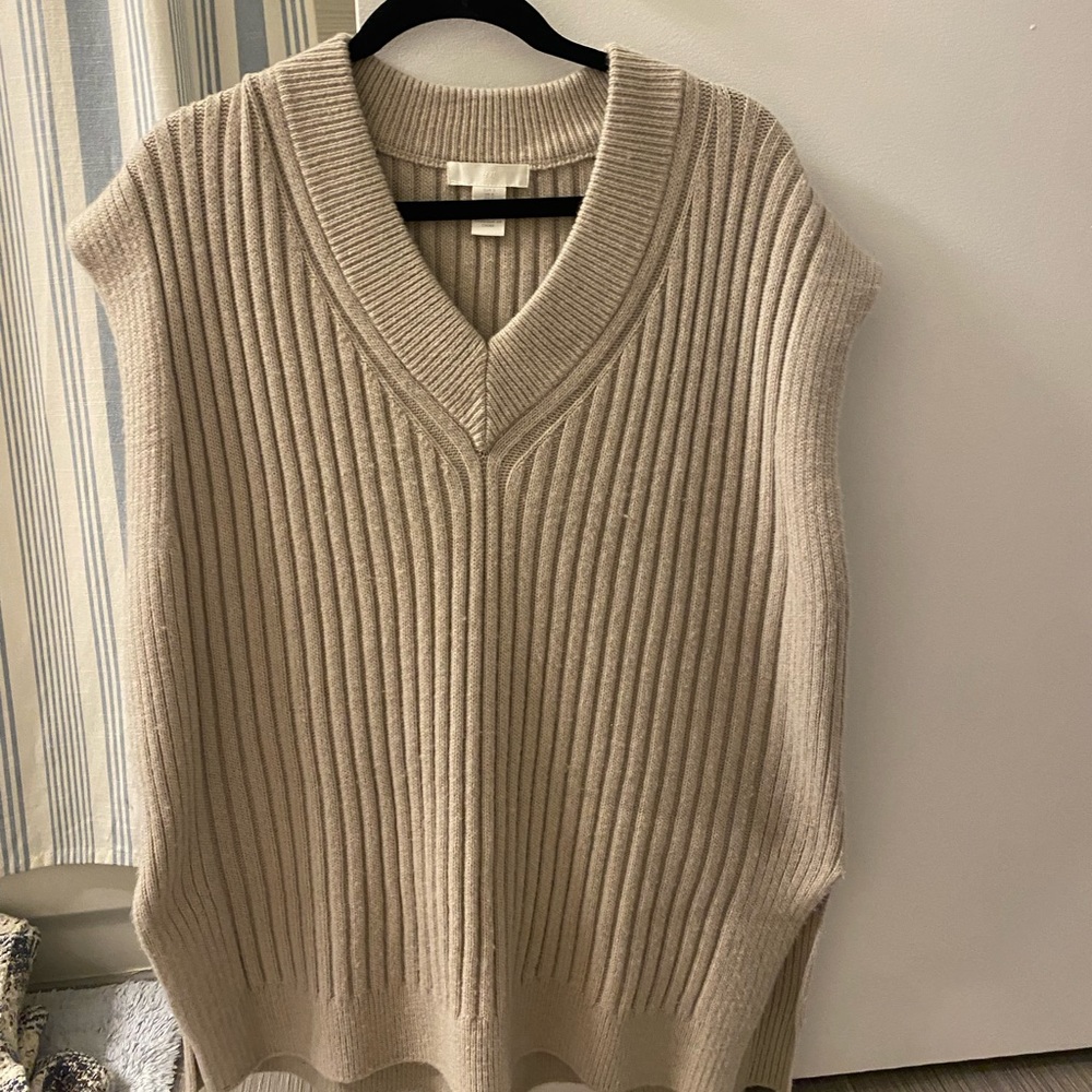 H&M Sweater Vest